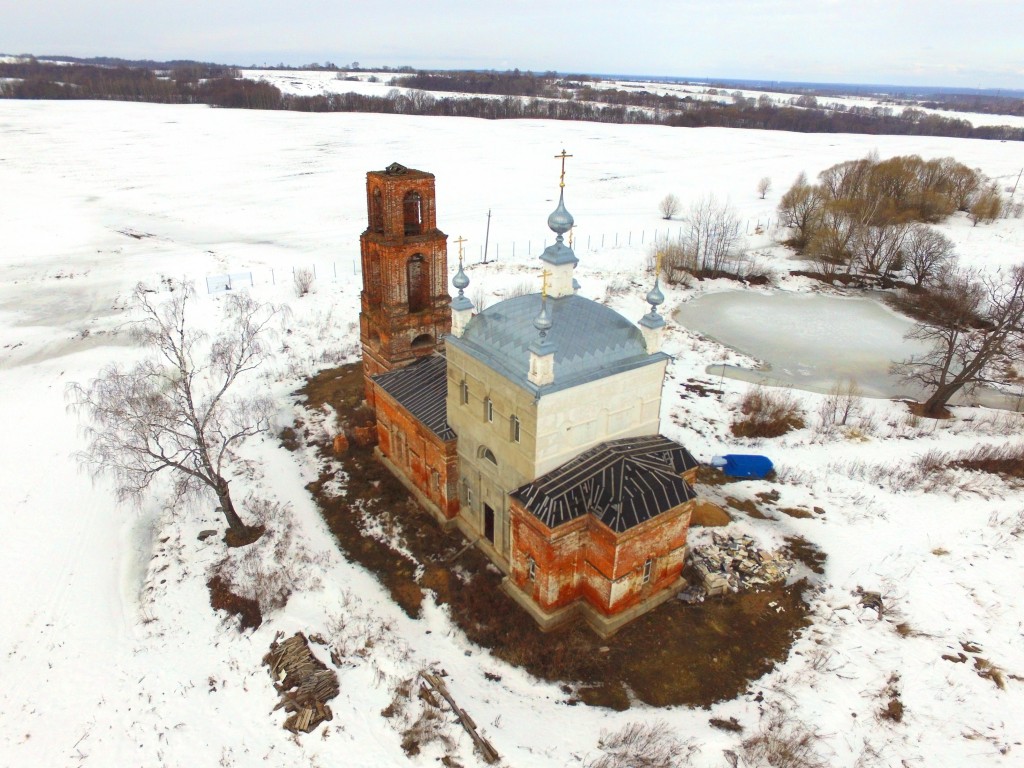 Церковь Введения во храм Пресвятой Богородицы, Аким и Анна (Иоакиманский погост) (Сергиево-Посадский городской округ, Московская область). общий вид в ландшафте, Вид с юго-востока, фото с квадрокоптера