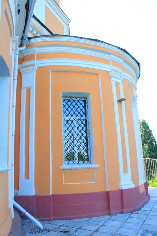 Церковь Рождества Пресвятой Богородицы, Богородское (Сергиево-Посадский городской округ, Московская область). архитектурные детали, Апсида, вид с юга