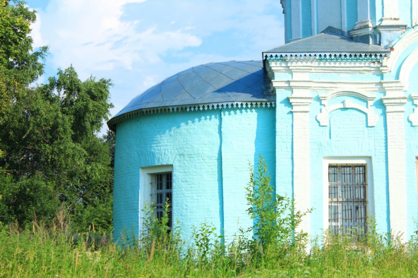 Церковь Покрова Пресвятой Богородицы, Кучки (Сергиево-Посадский городской округ, Московская область). архитектурные детали, Апсида, вид с севера