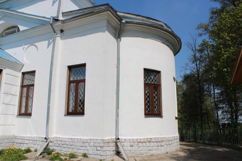Церковь Покрова Пресвятой Богородицы, Сабурово (Сергиево-Посадский городской округ, Московская область). архитектурные детали, Апсида