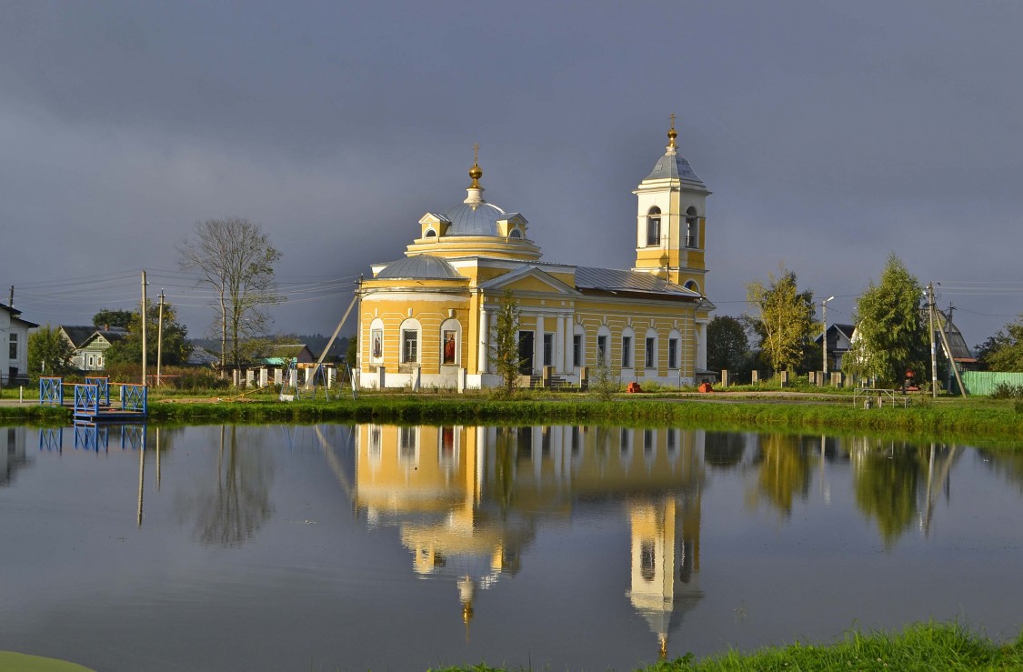 Озерецкое. Церковь Николая Чудотворца. общий вид в ландшафте, вид церкви с северо-востока