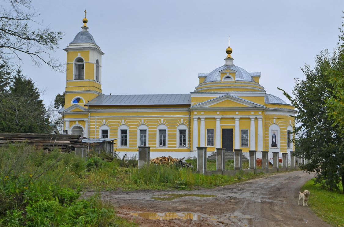 Озерецкое. Церковь Николая Чудотворца. фасады