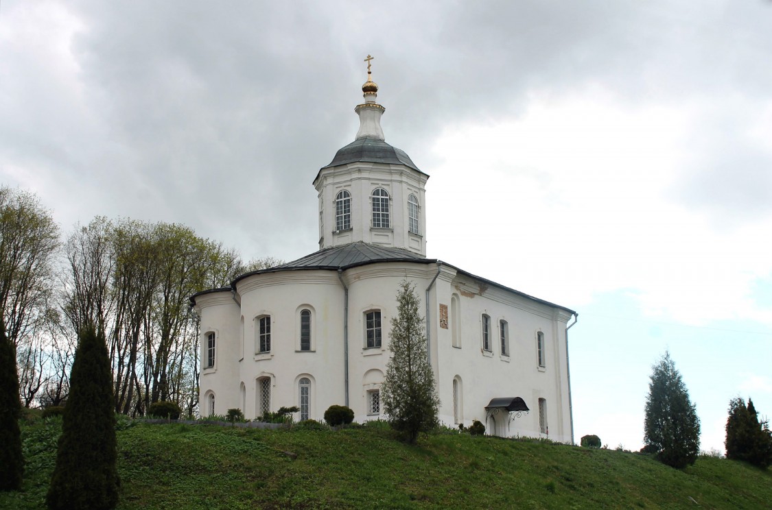Смоленск. Церковь Иоанна Богослова на Варяжках. фасады, вид с северо-востока