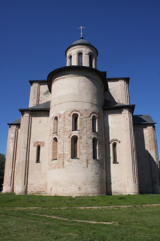 Смоленск. Церковь Михаила Архангела (Свирская) на Пристани. фасады