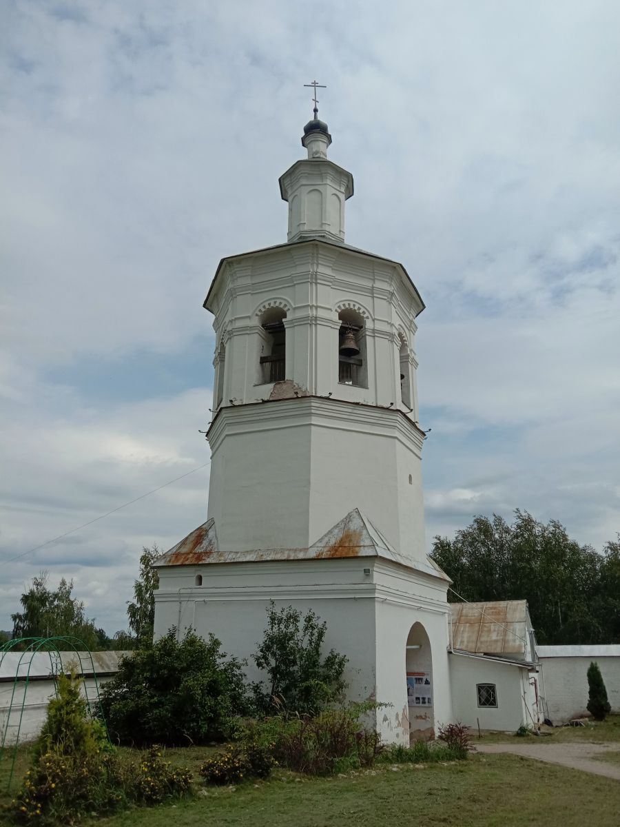 Смоленск. Церковь Михаила Архангела (Свирская) на Пристани. архитектурные детали