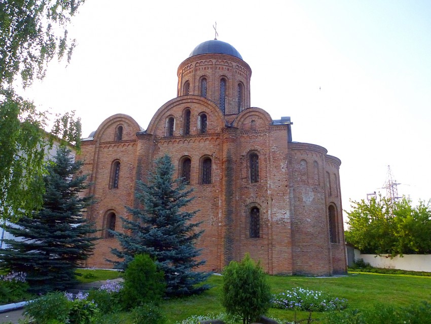 Смоленск. Церковь Петра и Павла на Городянке. фасады