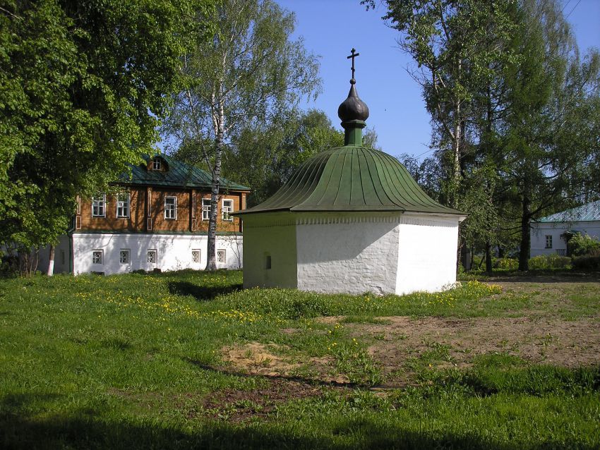 Александров. Успенский монастырь. фасады