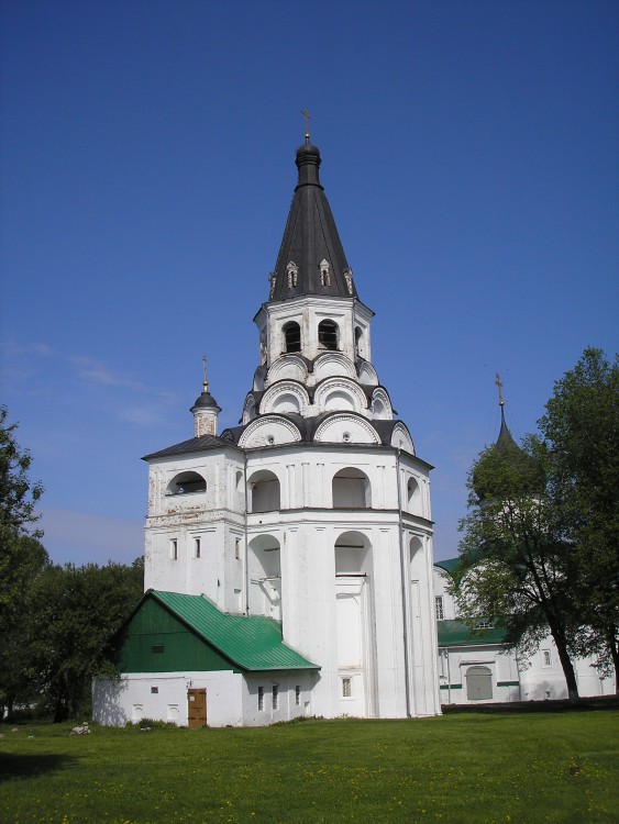 Александров. Успенский монастырь. фасады