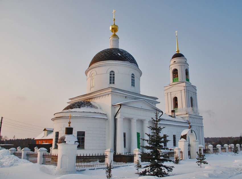 Радонеж (Городок). Церковь Спаса Преображения. фасады