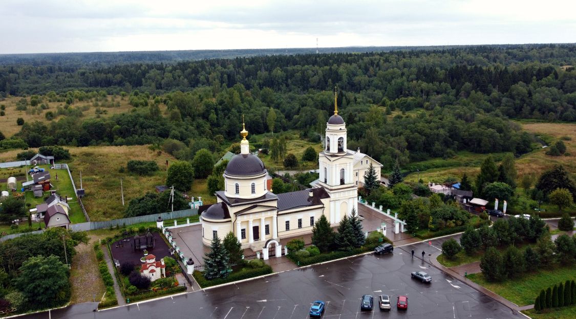 Радонеж (Городок). Церковь Спаса Преображения. фасады