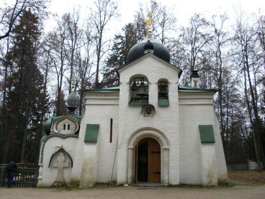 Церковь Спаса Нерукотворного Образа, Абрамцево (Сергиево-Посадский городской округ, Московская область). фасады, Вид с запада