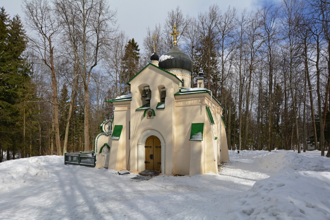 Церковь Спаса Нерукотворного Образа, Абрамцево (Сергиево-Посадский городской округ, Московская область). фасады, Вид с юго-запада