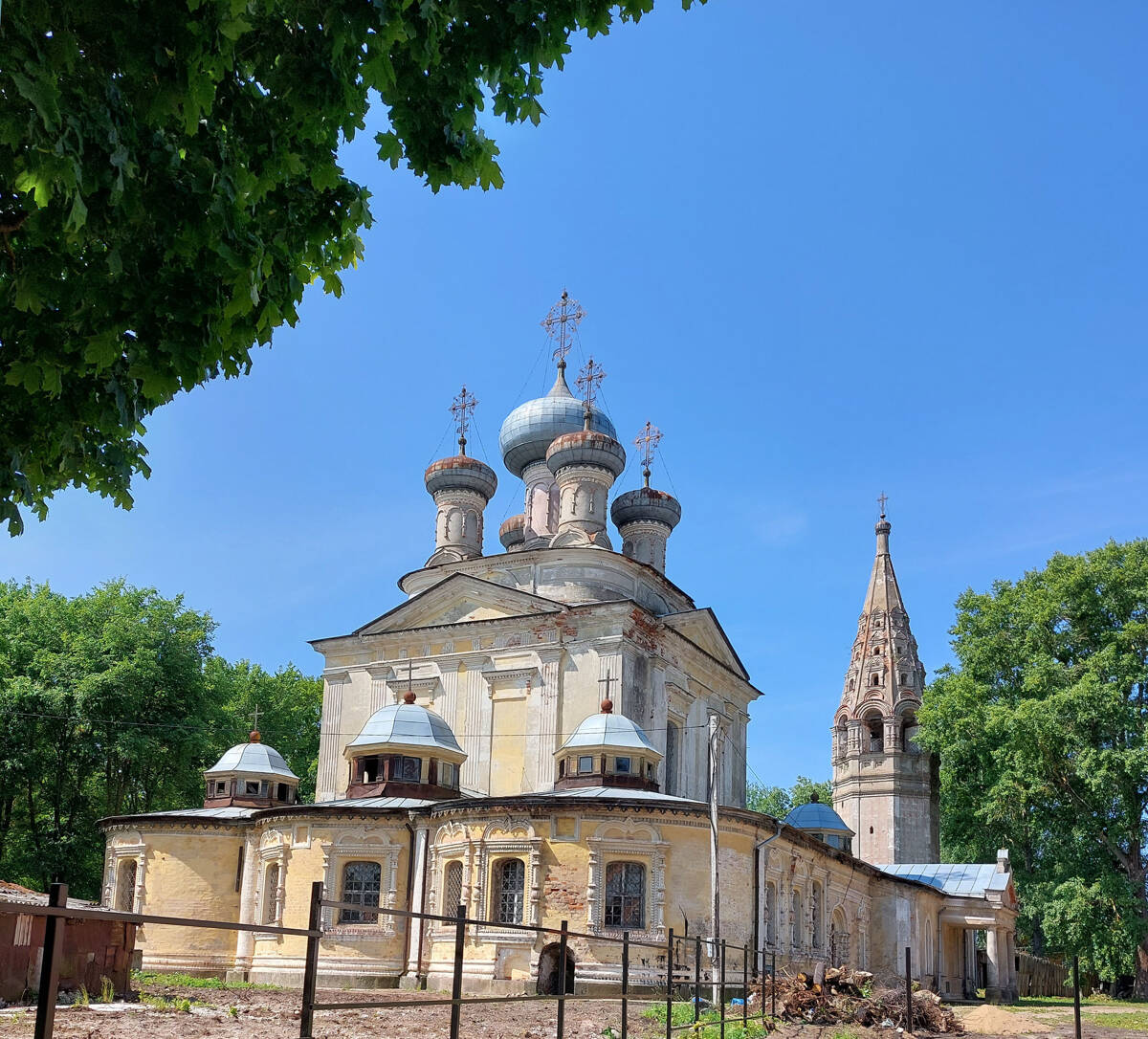 Собор Воскресения Христова, Осташков (Осташковский городской округ, Тверская область). фасады