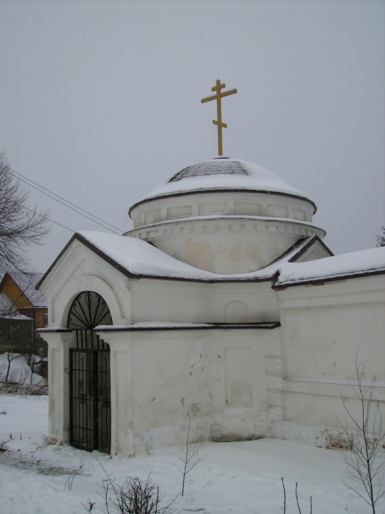 Николаевский Черноостровский монастырь, Малоярославец (Малоярославецкий район, Калужская область). дополнительная информация, Северо-западная башня монастыря с часовней (?)		      