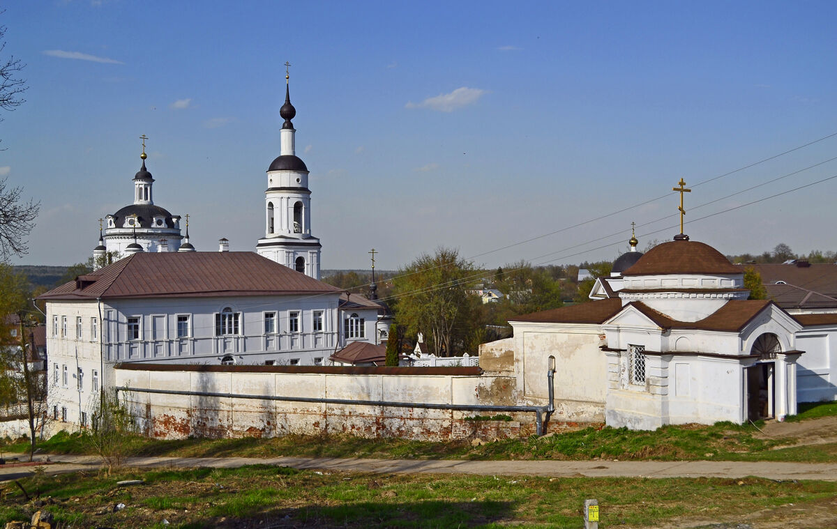 Николаевский Черноостровский монастырь, Малоярославец (Малоярославецкий район, Калужская область). общий вид в ландшафте