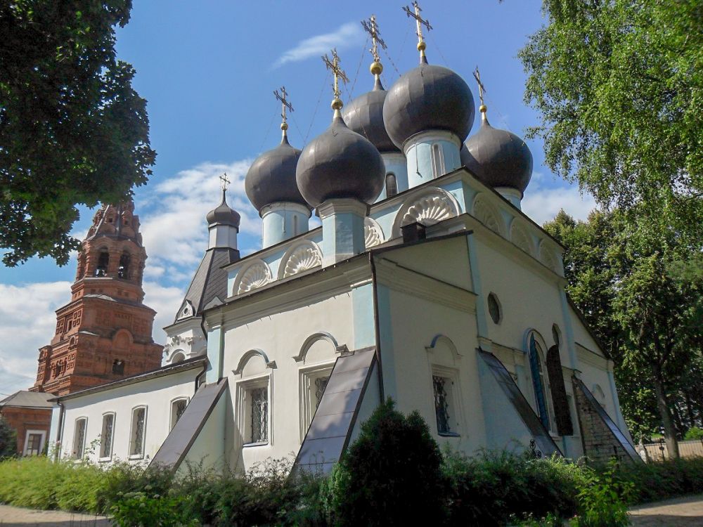 Чашниково. Церковь Троицы Живоначальной. фасады