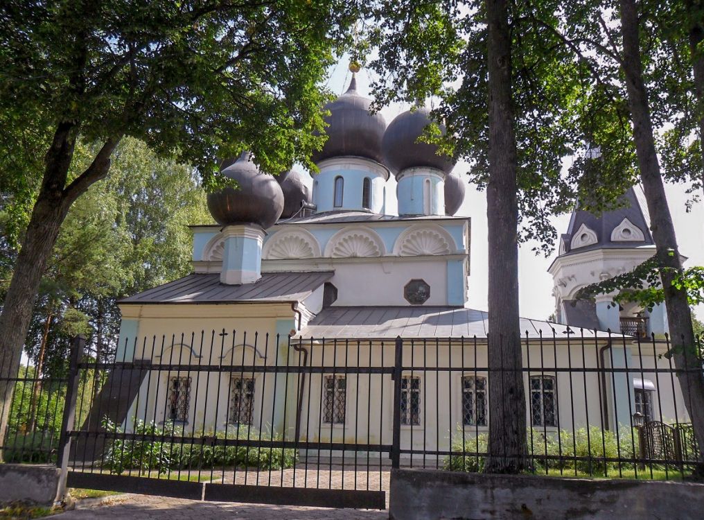 Чашниково. Церковь Троицы Живоначальной. фасады