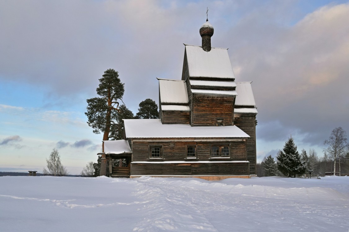 Церковь Георгия Победоносца, Родионово (Подпорожский район, Ленинградская область). фасады, Вид с юга