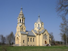 Лисино-Корпус. Церковь Происхождения честных древ Креста Господня