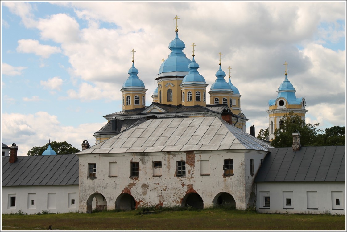 Рождества Пресвятой Богородицы Коневский монастырь, Коневец, остров (Приозерский район, Ленинградская область). фасады