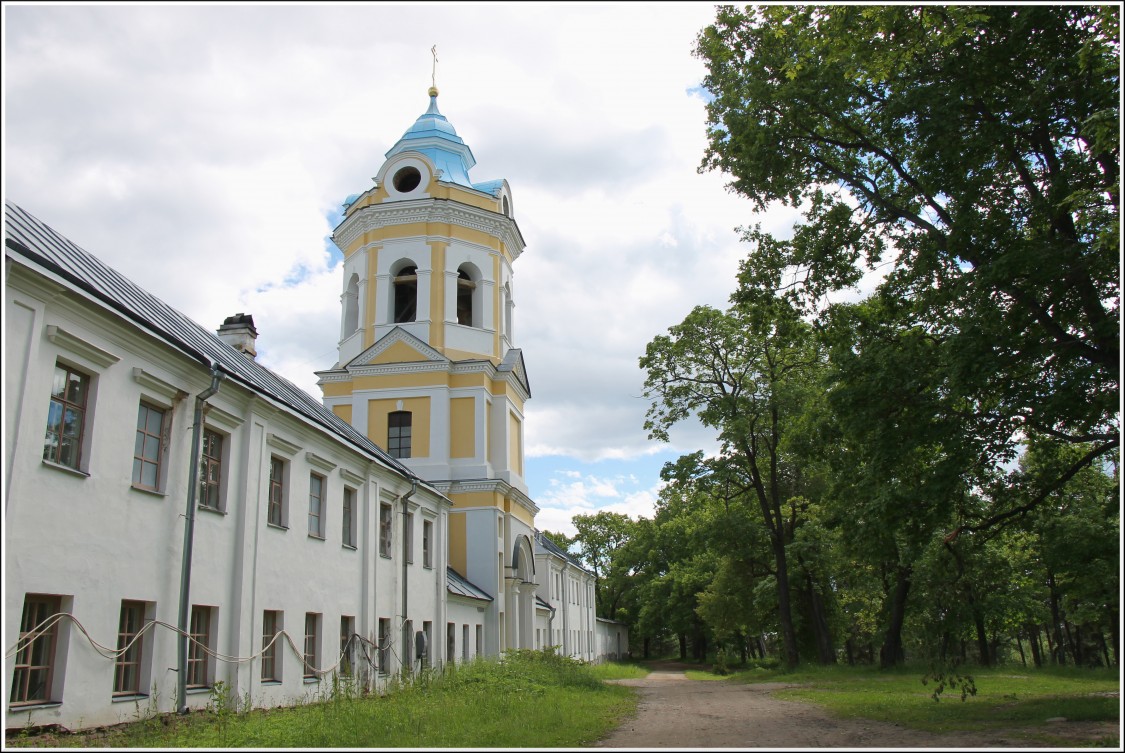 Коневец, остров. Рождества Пресвятой Богородицы Коневский монастырь. фасады