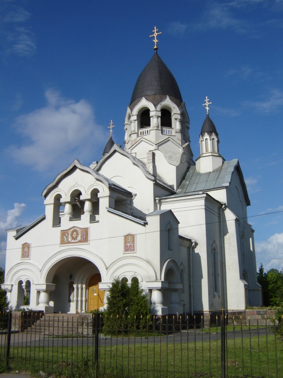 Тайцы. Церковь Алексия, митрополита Московского. фасады