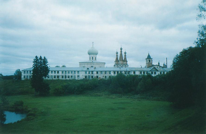 Старая Слобода. Александро-Свирский монастырь. общий вид в ландшафте