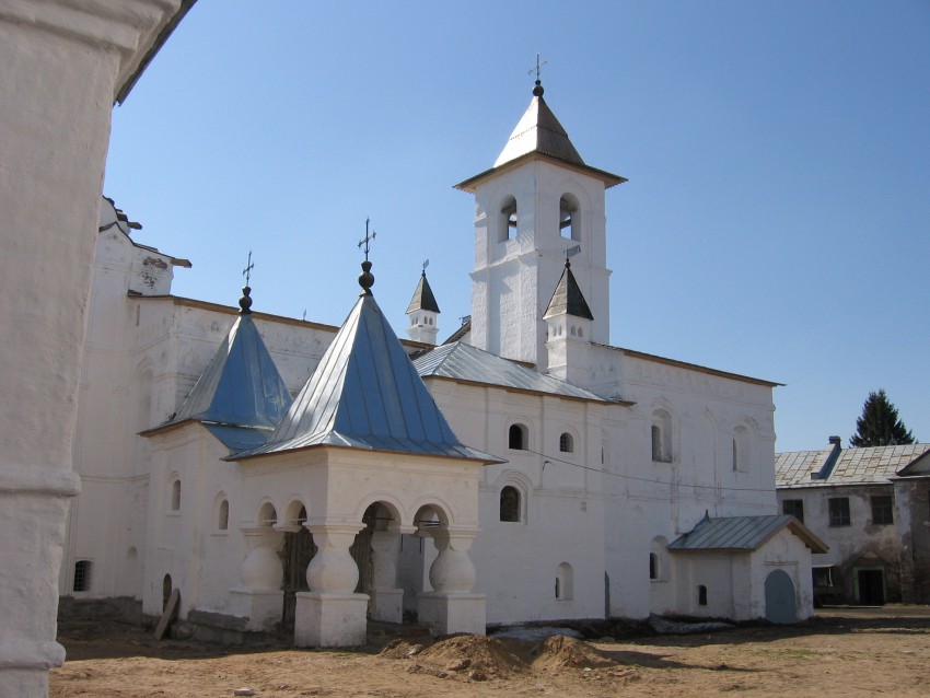 Старая Слобода. Александро-Свирский монастырь. фасады