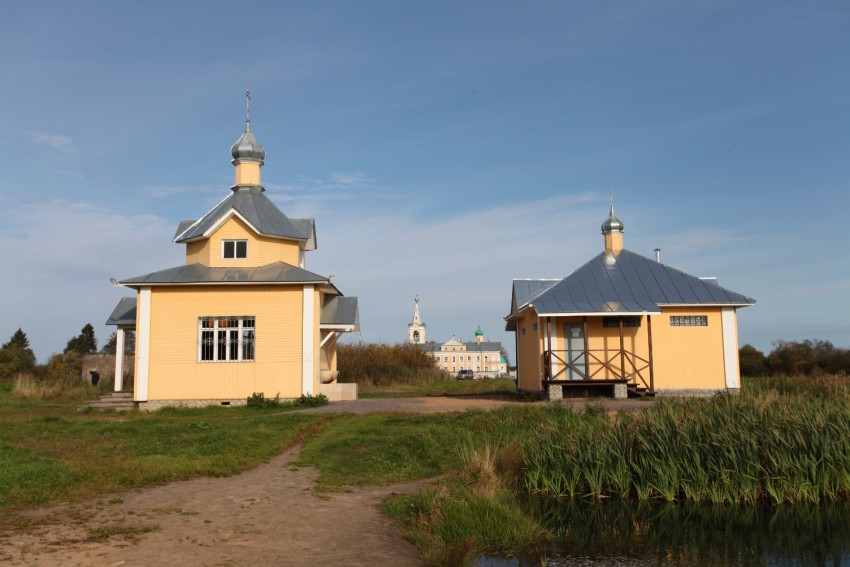 Введено-Оятский женский монастырь, Оять (Лодейнопольский район, Ленинградская область). архитектурные детали