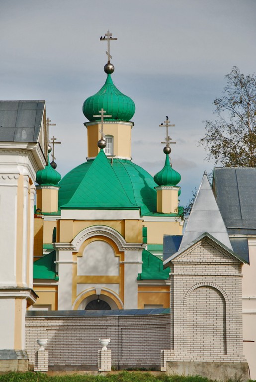 Введено-Оятский женский монастырь, Оять (Лодейнопольский район, Ленинградская область). архитектурные детали