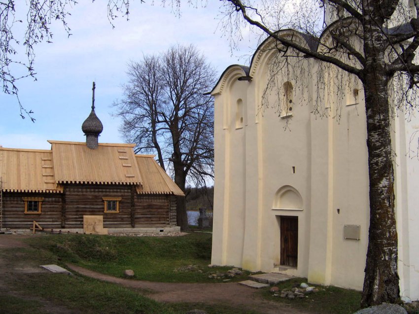 Церковь Георгия Победоносца, Старая Ладога (Волховский район, Ленинградская область). архитектурные детали