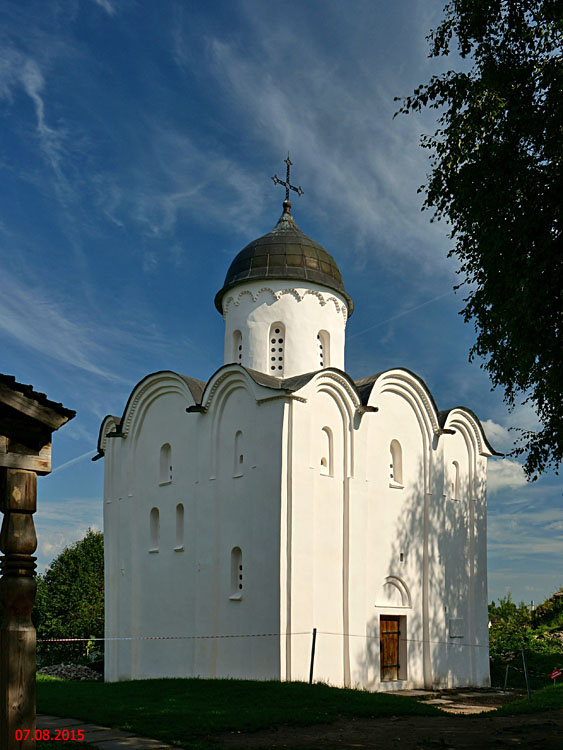 Старая Ладога. Церковь Георгия Победоносца. фасады