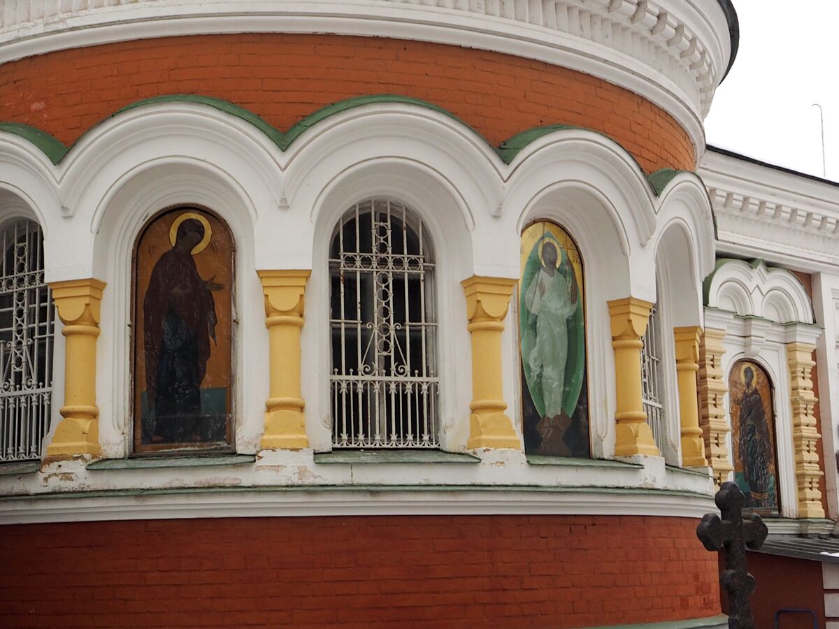 Церковь Покрова Пресвятой Богородицы, Гатчина (Мариенбург) (Гатчинский район, Ленинградская область). архитектурные детали