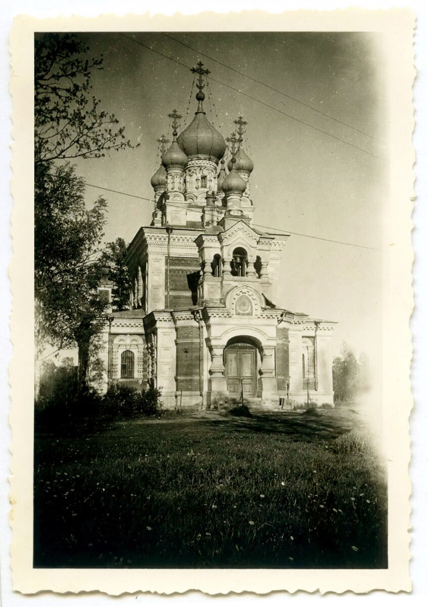 Церковь Покрова Пресвятой Богородицы, Гатчина (Мариенбург) (Гатчинский район, Ленинградская область). архивная фотография, Западный фасад. Фото с аукциона e-bay.de