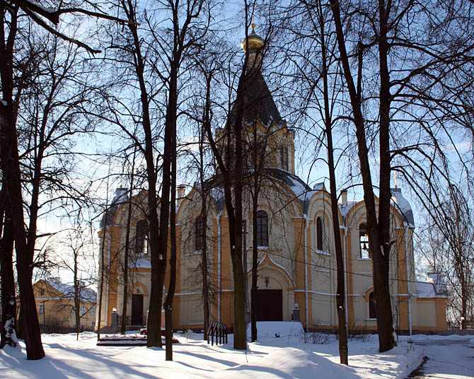 Любань. Церковь Петра и Павла. фасады