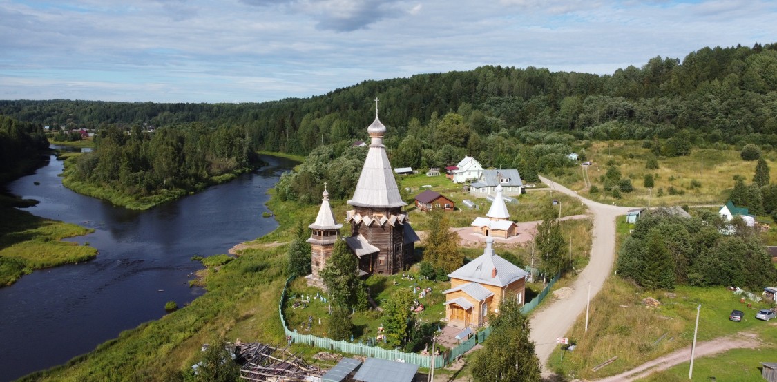 Храмовый комплекс Согинского погоста, Согиницы (Подпорожский район, Ленинградская область). общий вид в ландшафте