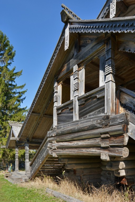 Гимрека (Гиморецкий погост). Церковь Рождества Пресвятой Богородицы. архитектурные детали, Крыльцо-паперть