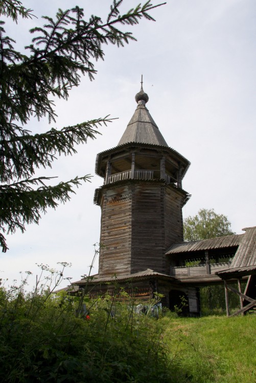 Церковь Димитрия Солунского, Щелейки (Подпорожский район, Ленинградская область). архитектурные детали