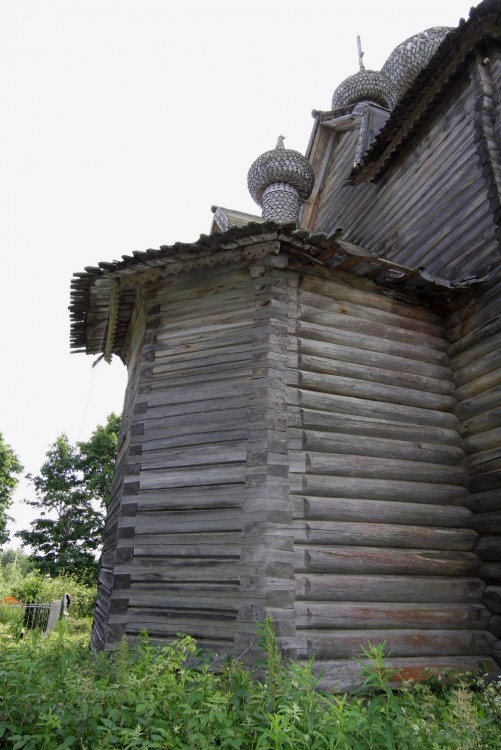 Церковь Димитрия Солунского, Щелейки (Подпорожский район, Ленинградская область). архитектурные детали