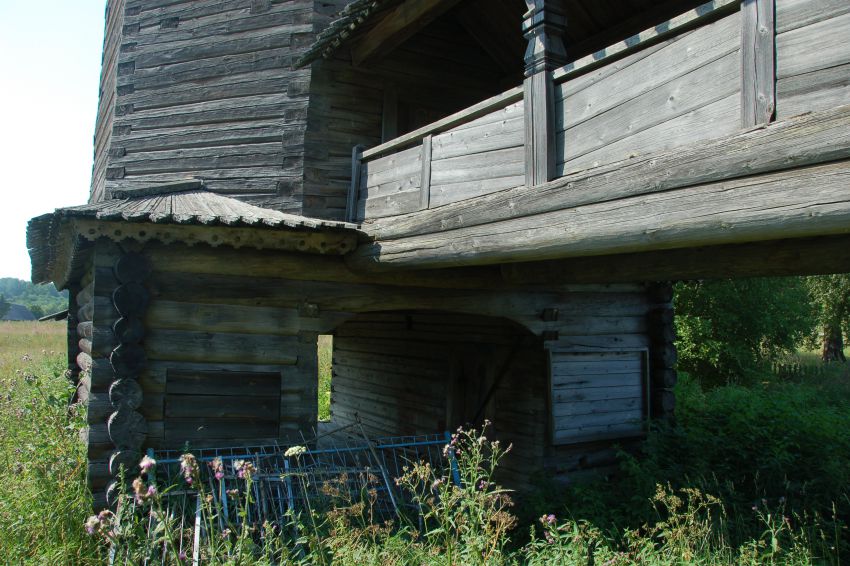 Церковь Димитрия Солунского, Щелейки (Подпорожский район, Ленинградская область). архитектурные детали