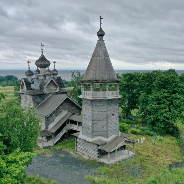 Щелейки. Церковь Димитрия Солунского. общий вид в ландшафте