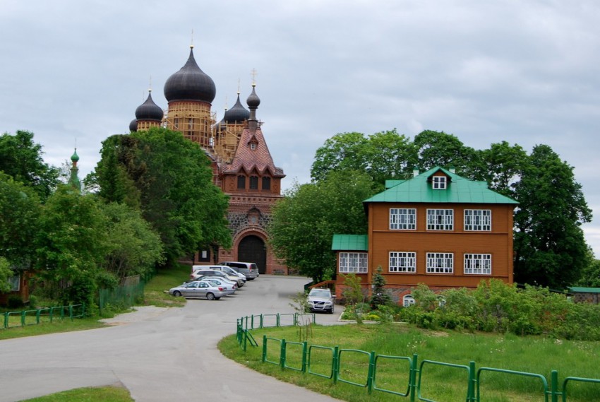 Успенский Пюхтицкий женский монастырь, Куремяэ (Ида-Вирумаа, Эстония). дополнительная информация