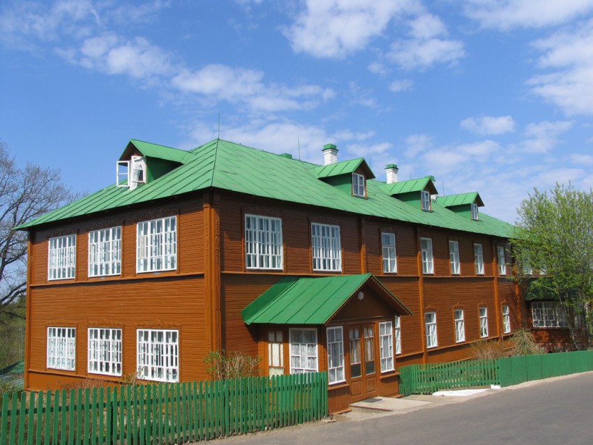 Успенский Пюхтицкий женский монастырь, Куремяэ (Ида-Вирумаа, Эстония). дополнительная информация, Странноприимный корпус