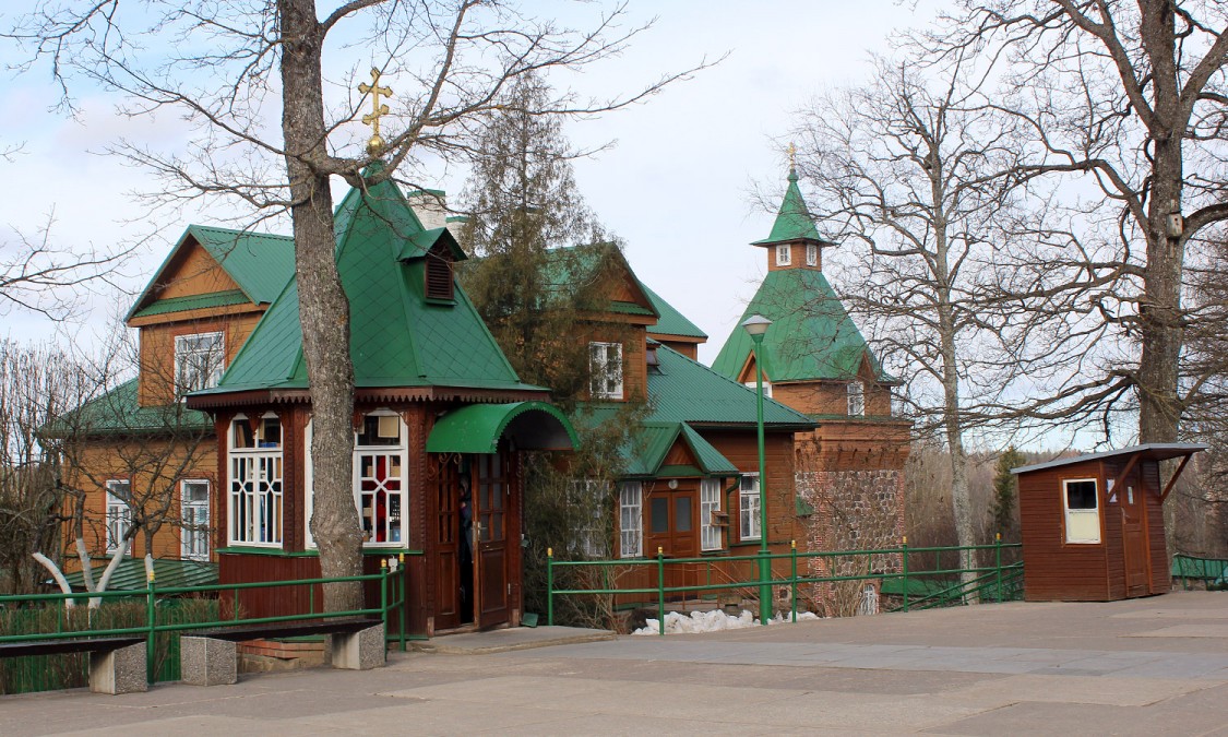 Успенский Пюхтицкий женский монастырь, Куремяэ (Ида-Вирумаа, Эстония). дополнительная информация, Вид на келейные корпуса в северо-западной части монастыря