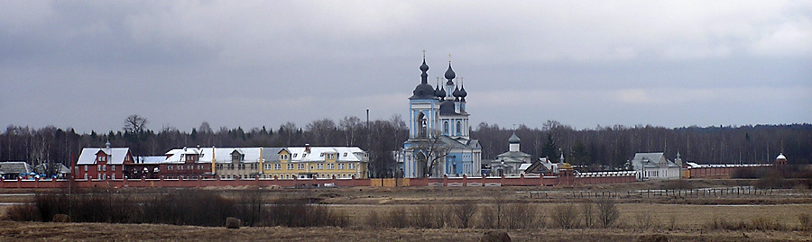 Успенский женский монастырь, Дунилово (Шуйский район, Ивановская область). общий вид в ландшафте, Общий вид с трассы