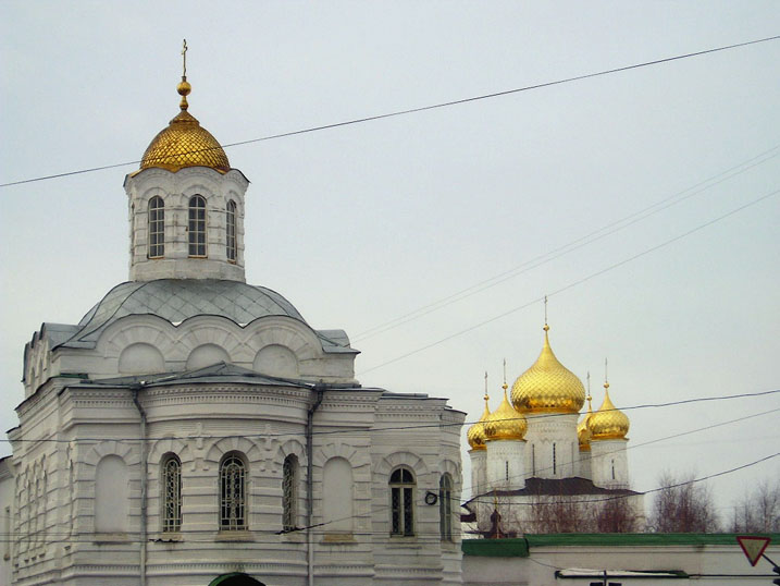 Кострома. Богоявленско-Анастасьинский женский монастырь. фасады, Богоявленский монастырь со стороны центра города