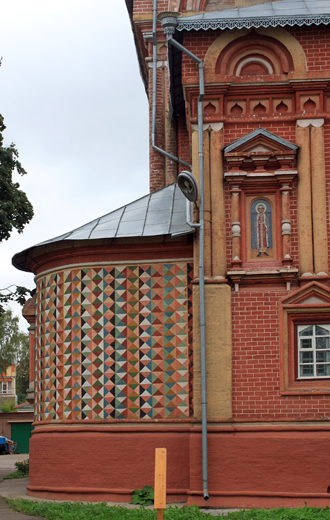 Церковь Воскресения Христова на Дебре, Кострома (Кострома, город, Костромская область). архитектурные детали, Алтарная часть, вид с севера
