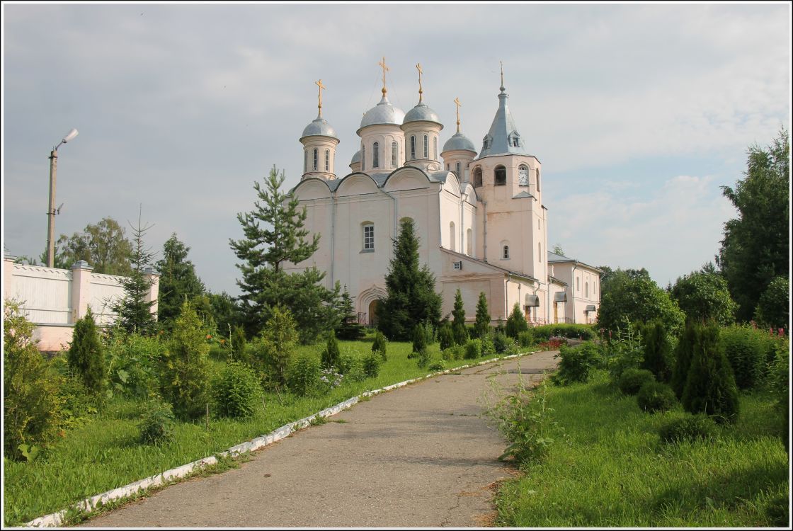 Успенская Слобода. Успенский Паисиево-Галичский женский монастырь. фасады