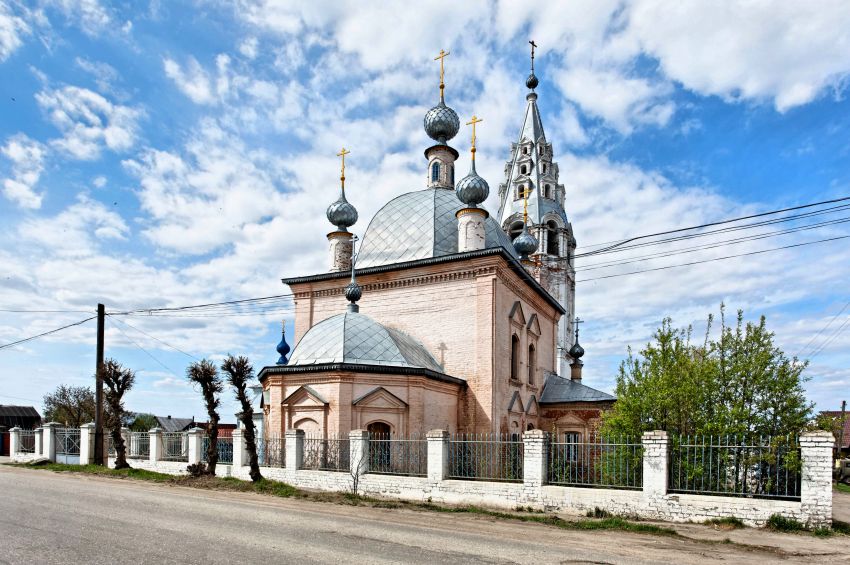Галич. Церковь Василия Великого. фасады