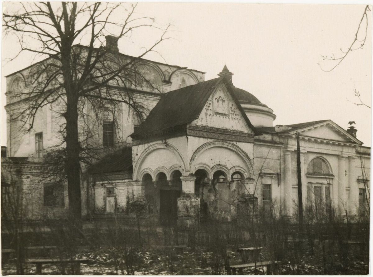 Церковь Владимирской иконы Божией Матери, Нерехта (Нерехтский район, Костромская область). архивная фотография, Фото 1950-х гг. из фондов Костромского музея-заповедника. (ГК № 65639099)